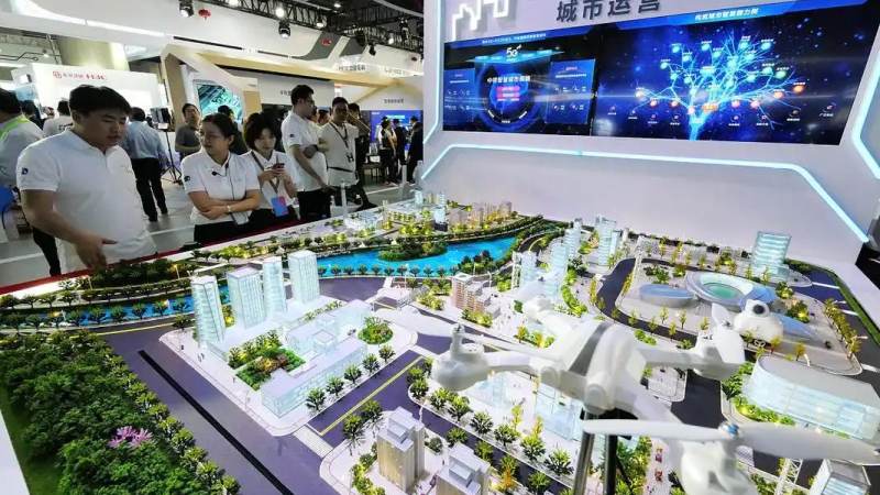 VR设备佩戴舒适度调整技巧：从压脸到平衡的实用方法